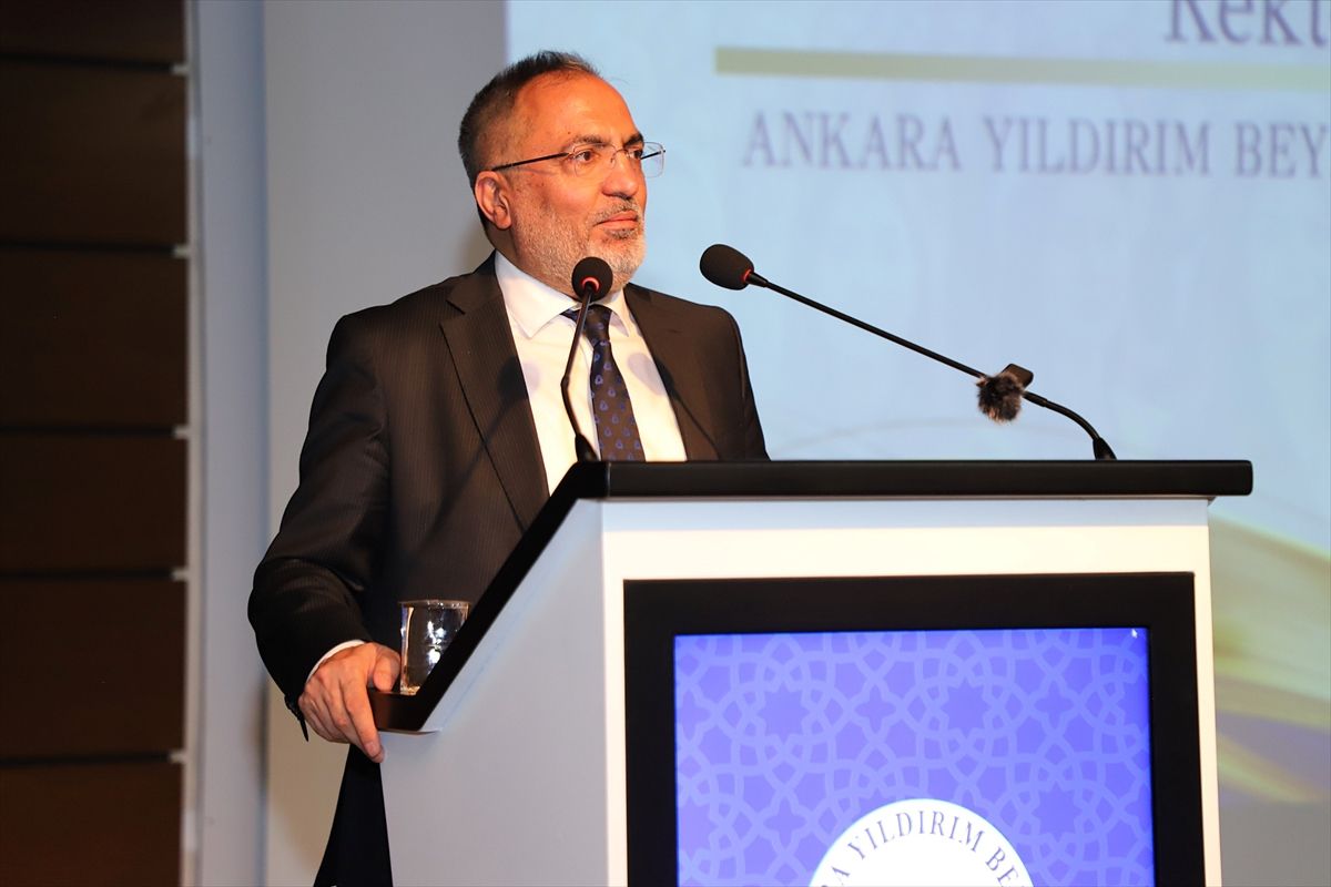 AYBÜ\'de Kariyer Eğitimi Düzenlendi