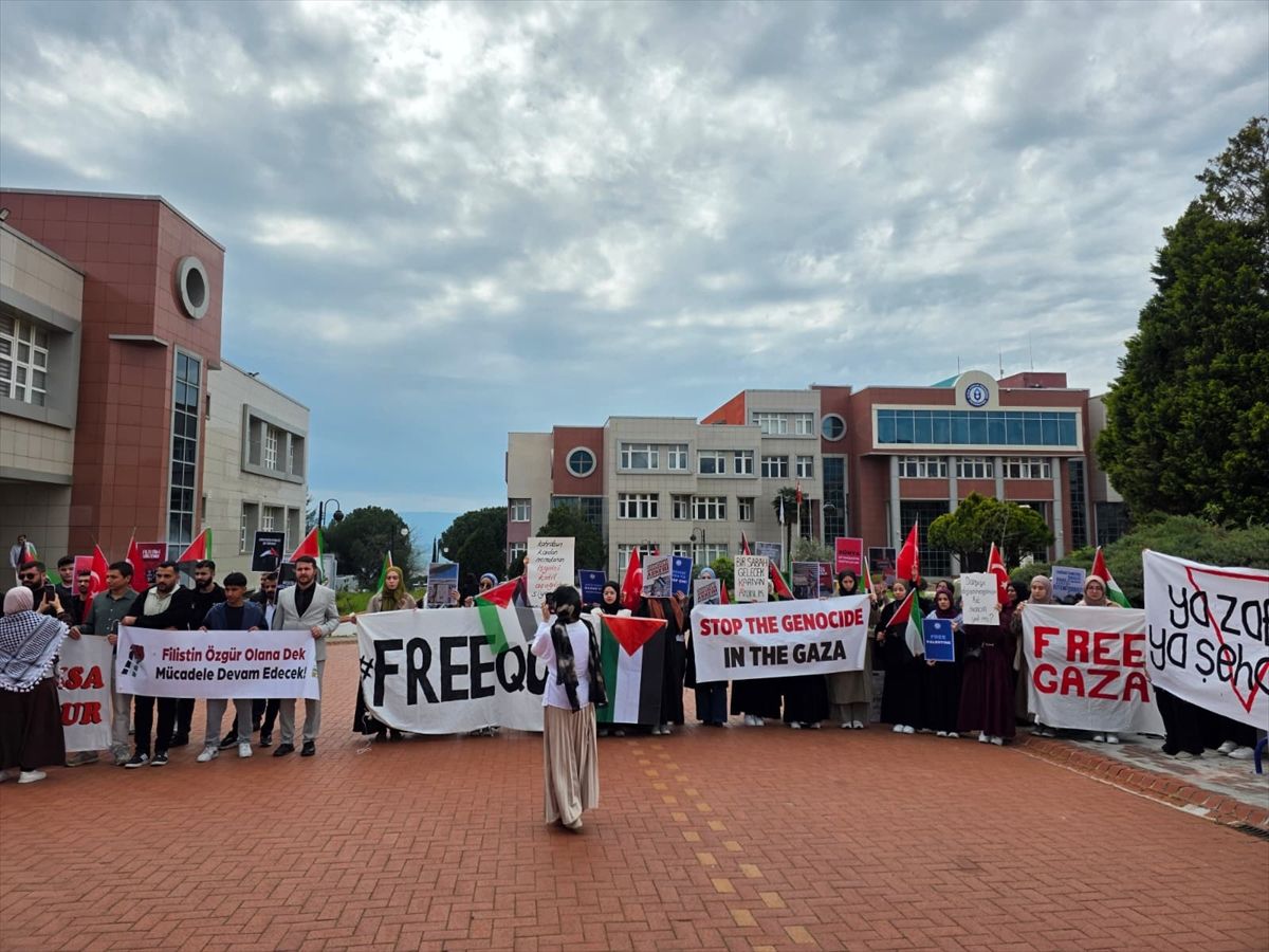 ADÜ Öğrencilerinden Filistin İçin Protesto