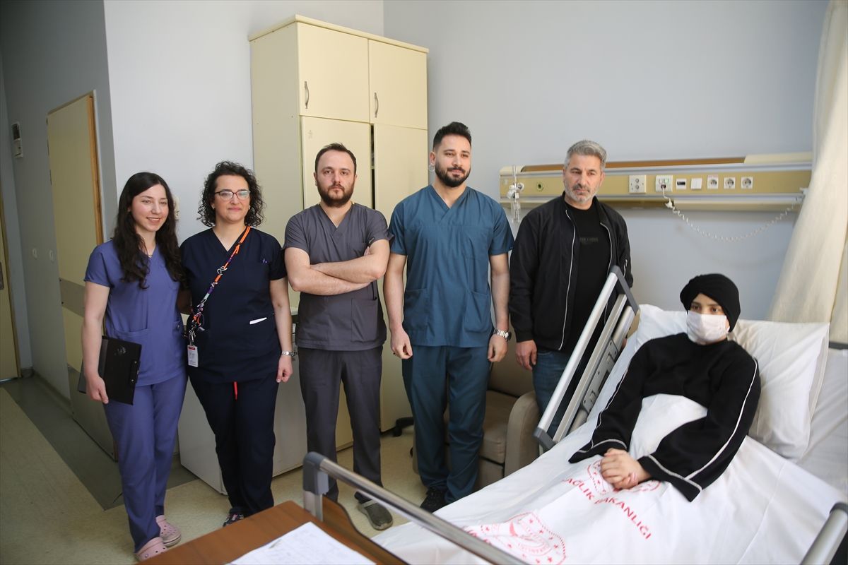 Aynı masada hem sezaryen hem de beyin ameliyatı yapılan kadın sağlığına kavuştu