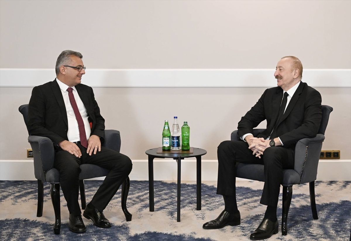 Aliyev ve Erhürman Antalya\'da Bir Araya Geldi