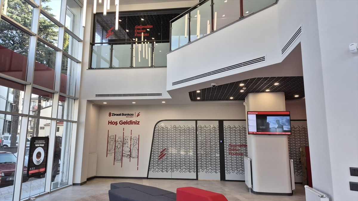 Bafra Ziraat Bankası Yenilenerek Açıldı