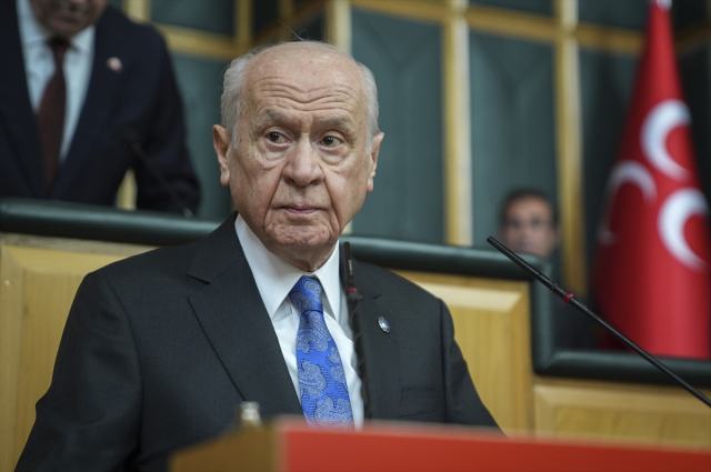 Bahçeli'nin yüzüğü ve rozeti dikkat çekti! İşte anlamı