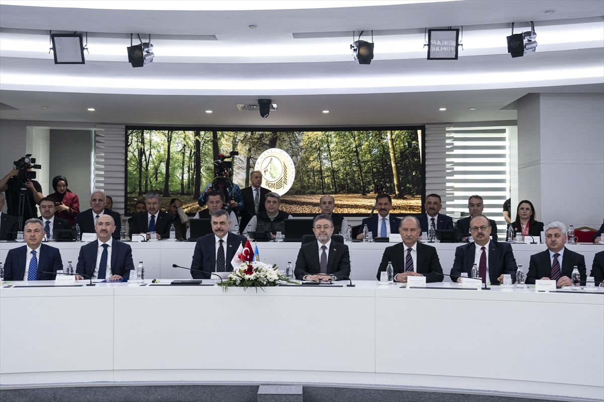 Bakan Çiftçi, "Orman Yangınlarında Riskli İllerin Valileriyle Koordinasyon Toplantısı"na katıldı Açıklaması