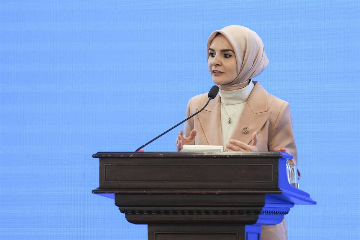 Bakan Göktaş, "Çocukların Dijital Ortamda Korunmasına İlişkin Uluslararası Politika ve Uygulama Paylaşımı" toplantısında konuştu Açıklaması