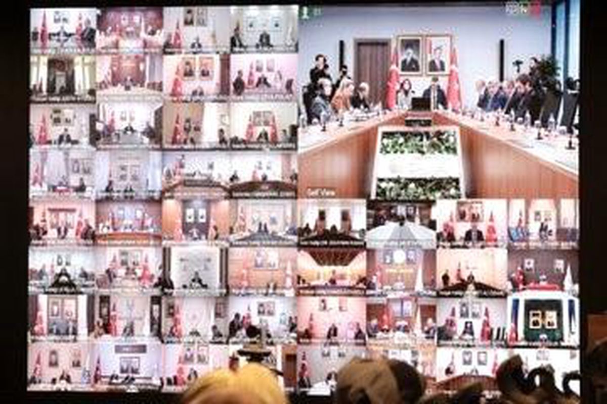 Bakanlar 81 İl Valisi ile Toplandı