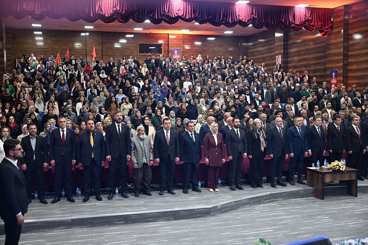 Bakan Yumaklı, AK Parti Van İl Danışma Meclisi Toplantısı\'nda konuştu Açıklaması