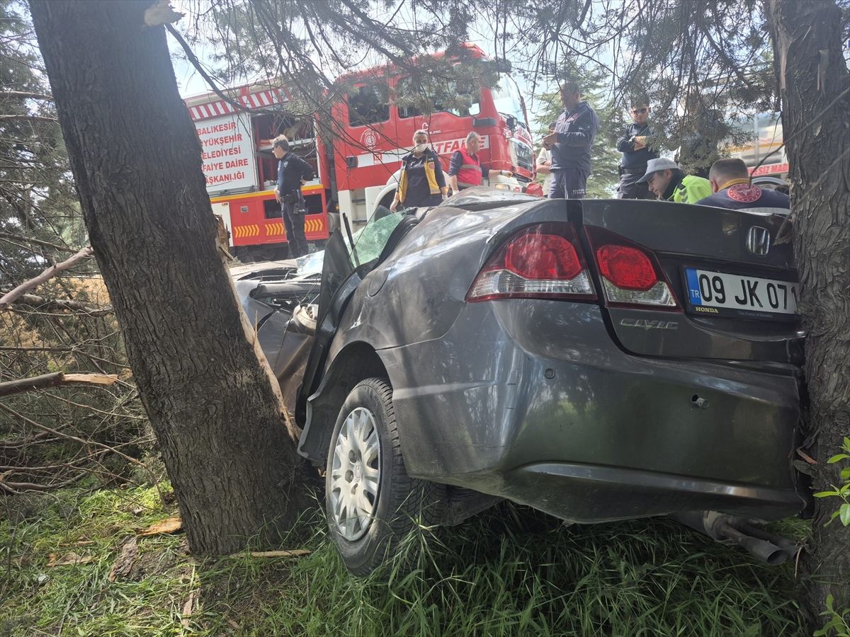 Balıkesir\'de Kaza: Sürücü Hayatını Kaybetti