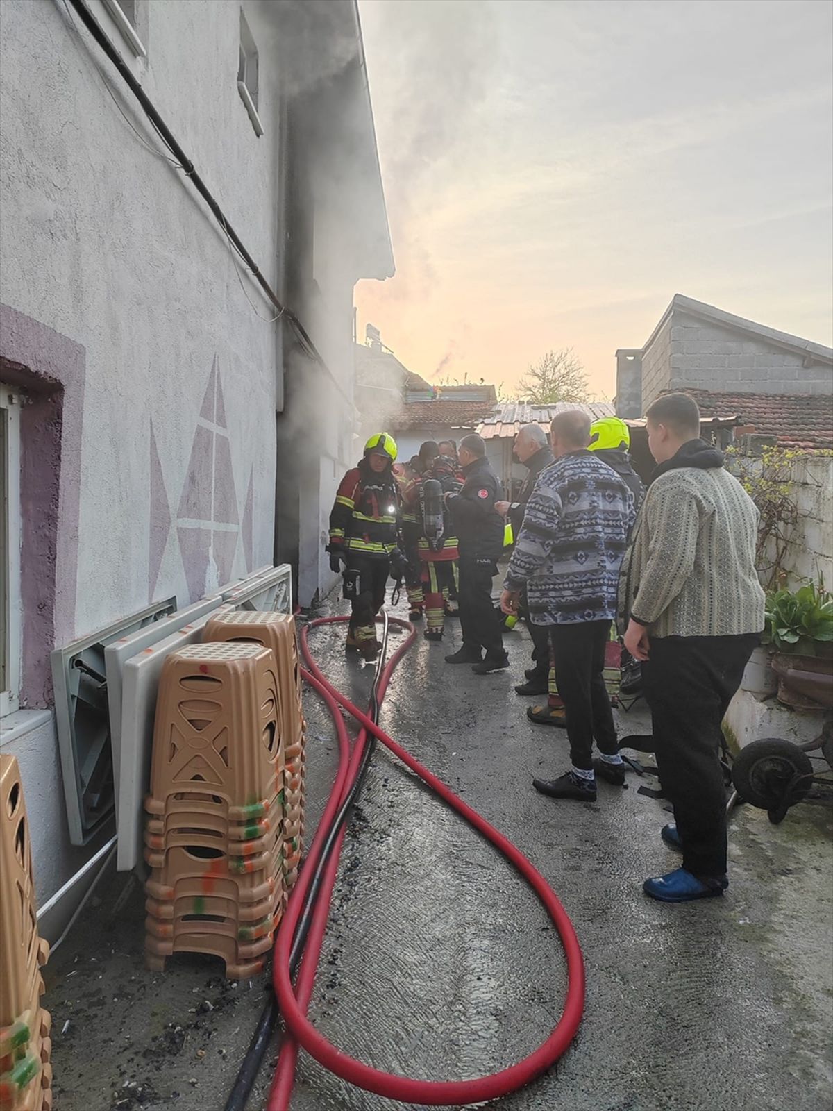 Kepsut\'ta Yangın: 1 Kişi Hayatını Kaybetti