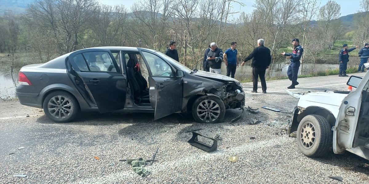 Balya\'da Trafik Kazası: 7 Yaralı