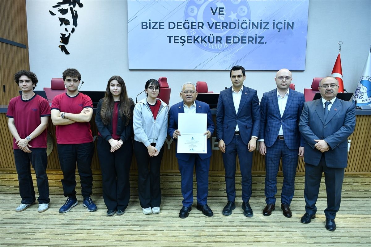 Kayseri\'de Gençlik Meclisi Projesi Tanıtıldı