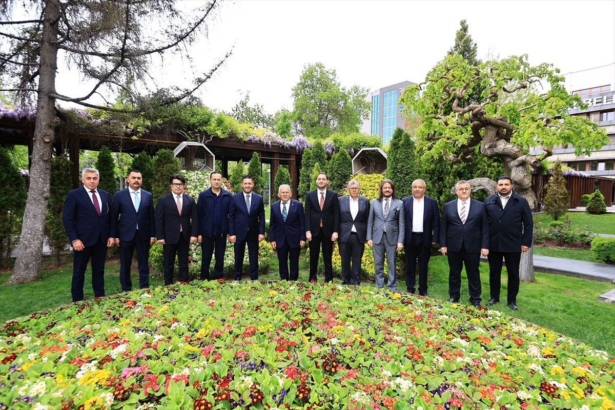 Büyükkılıç, MHP Heyetini Ağırladı