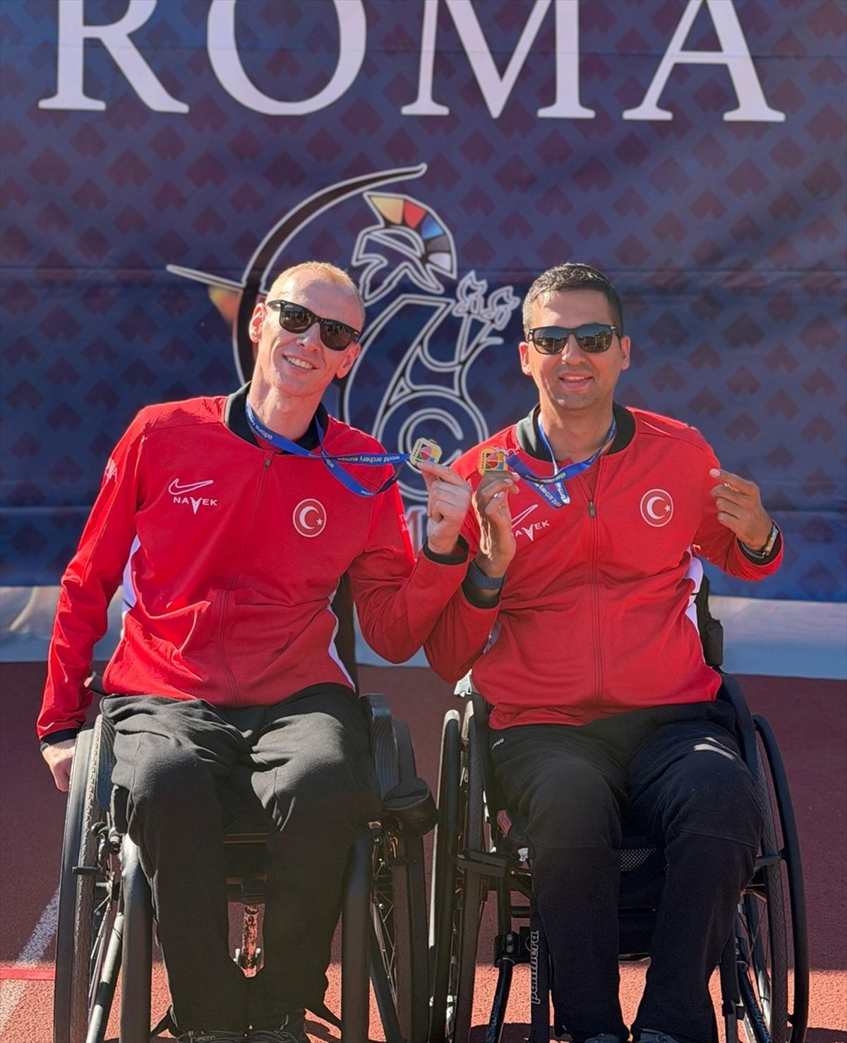 Başkan Büyükkılıç\'tan para okçuluk branşında şampiyon olan sporculara tebrik