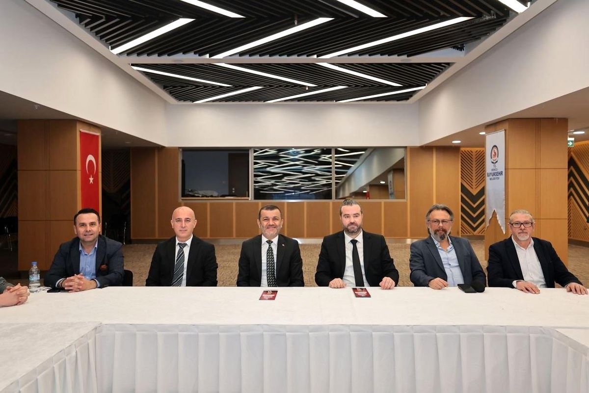 Başkan Çavuşoğlu\'ndan 2 yıllık hizmet sunumu