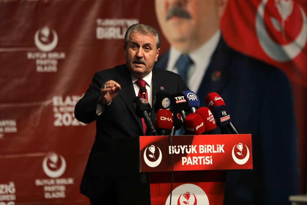 BBP Genel Başkanı Destici, partisinin Elazığ İl Kongresi\'nde konuştu Açıklaması