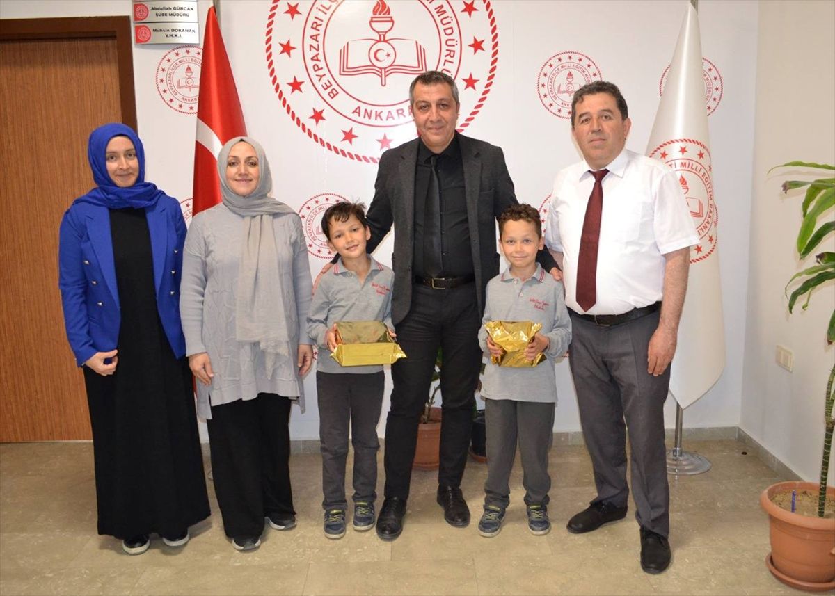 Beypazarı\'nda ikiz kardeşler, su tasarruf yarışmalarında başarı gösterdi
