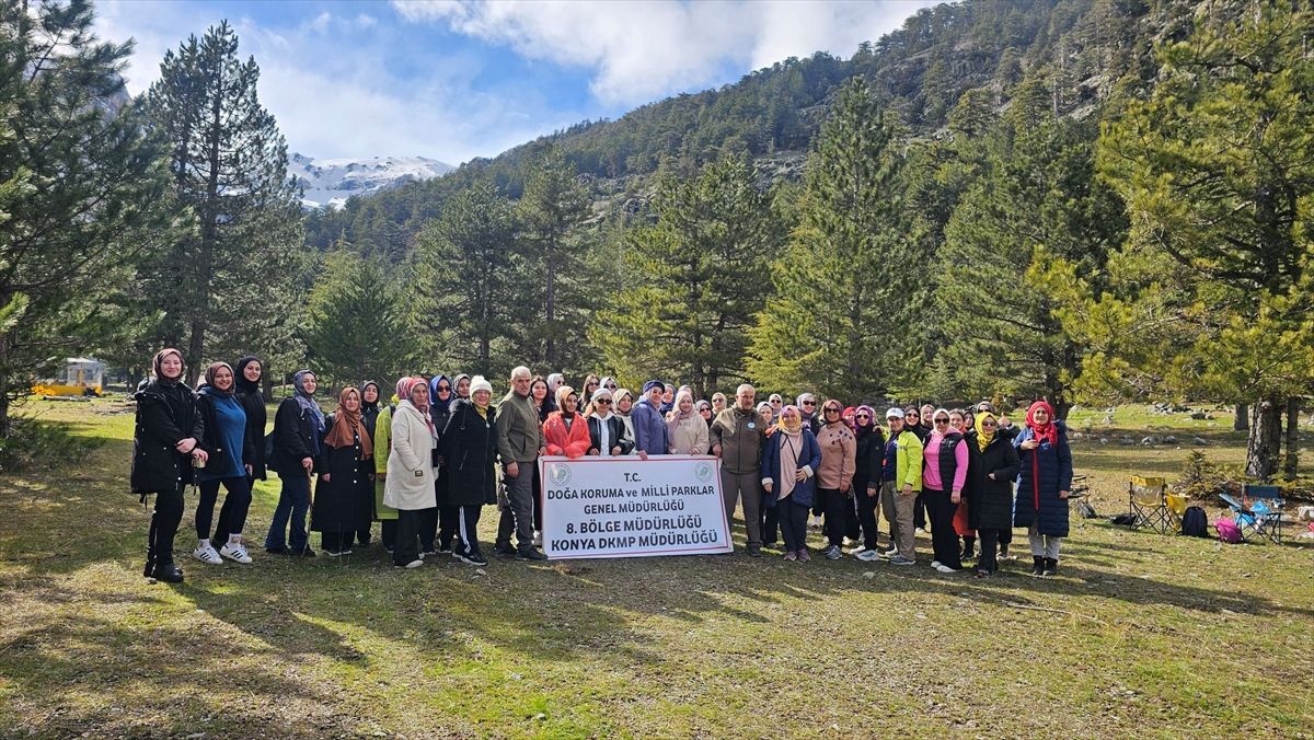 Beyşehir\'de Sergi ve Doğa Yürüyüşü