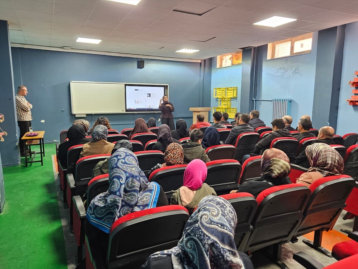 Bingöl\'de Aile Eğitimi Programı