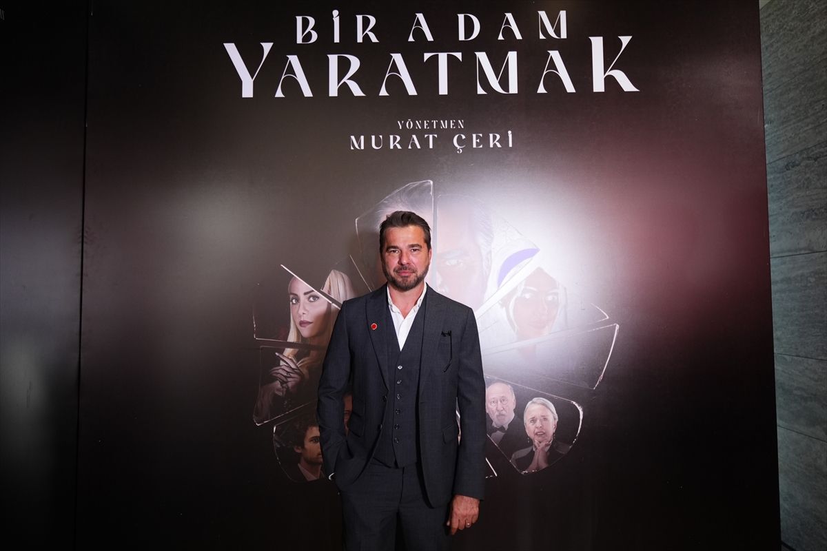 "Bir Adam Yaratmak" filminin galası Atatürk Kültür Merkezi\'nde yapıldı