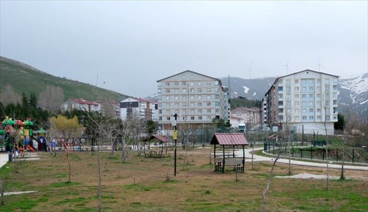 Bitlis\'te Parklara Güvenlik Kamerası
