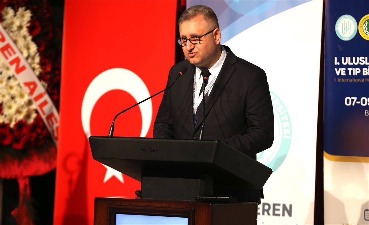 1. Uluslararası Sağlık ve Tıp Bilimleri Kongresi Başladı