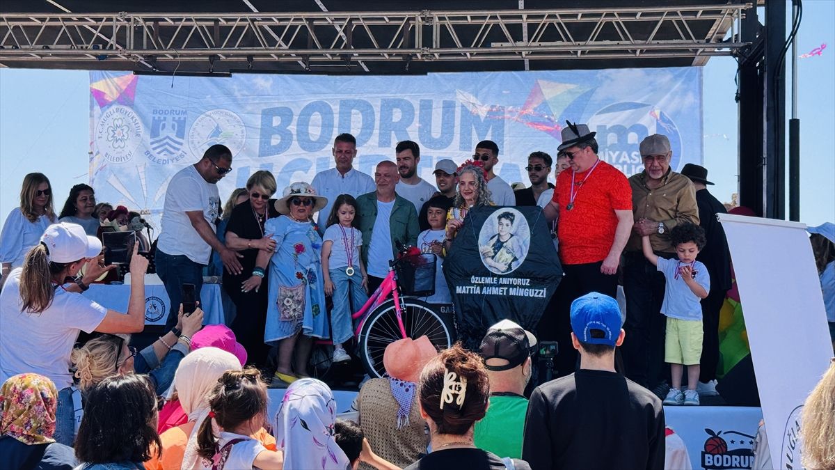 Bodrum\'da 21. Uçurtma Festivali Coşkuyla Kutlandı