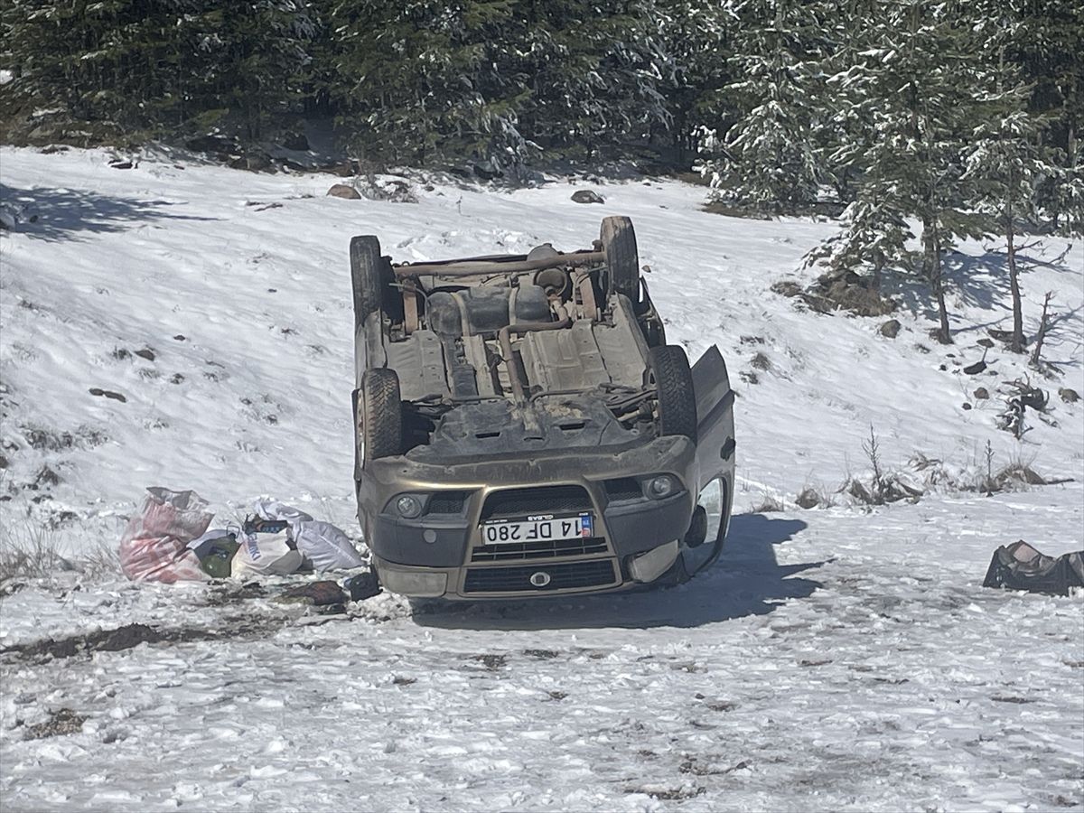 Bolu\'da Takla Atan Araçta 3 Yaralı