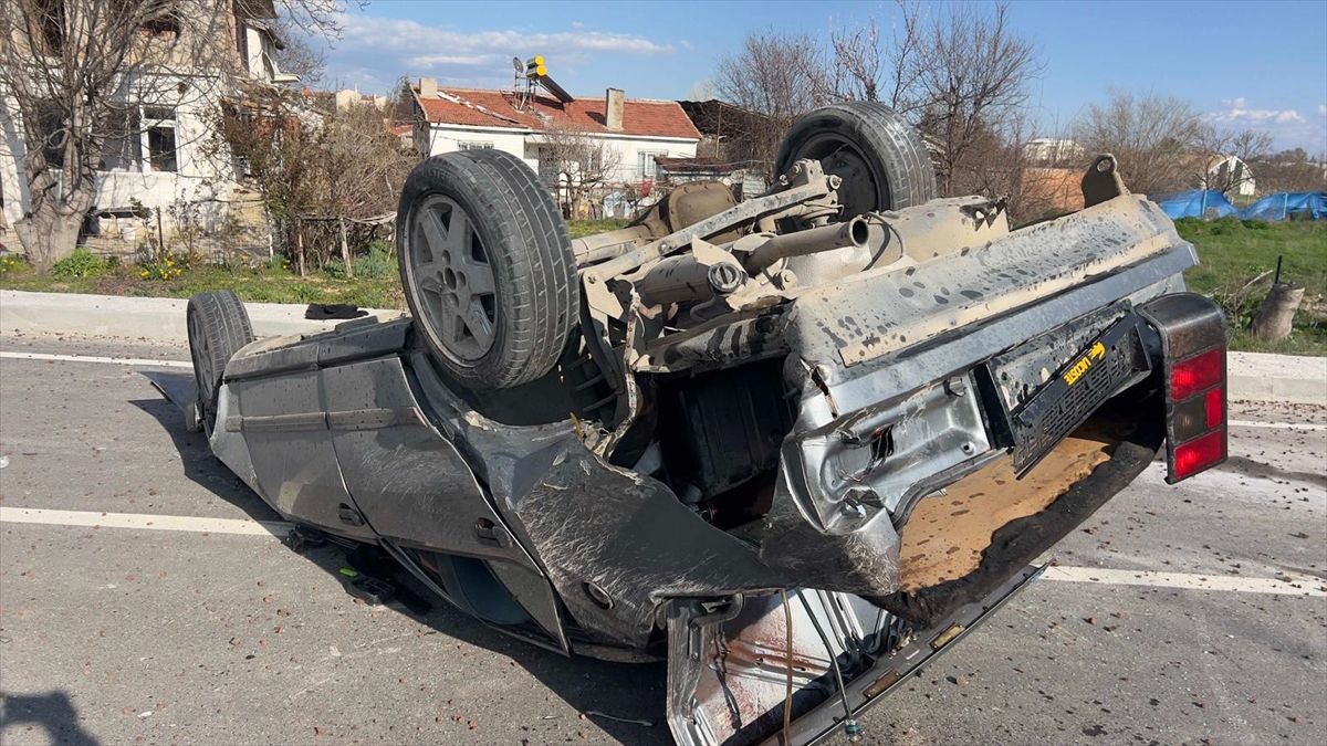 Bolvadin\'de Trafik Kazası: 1 Yaralı