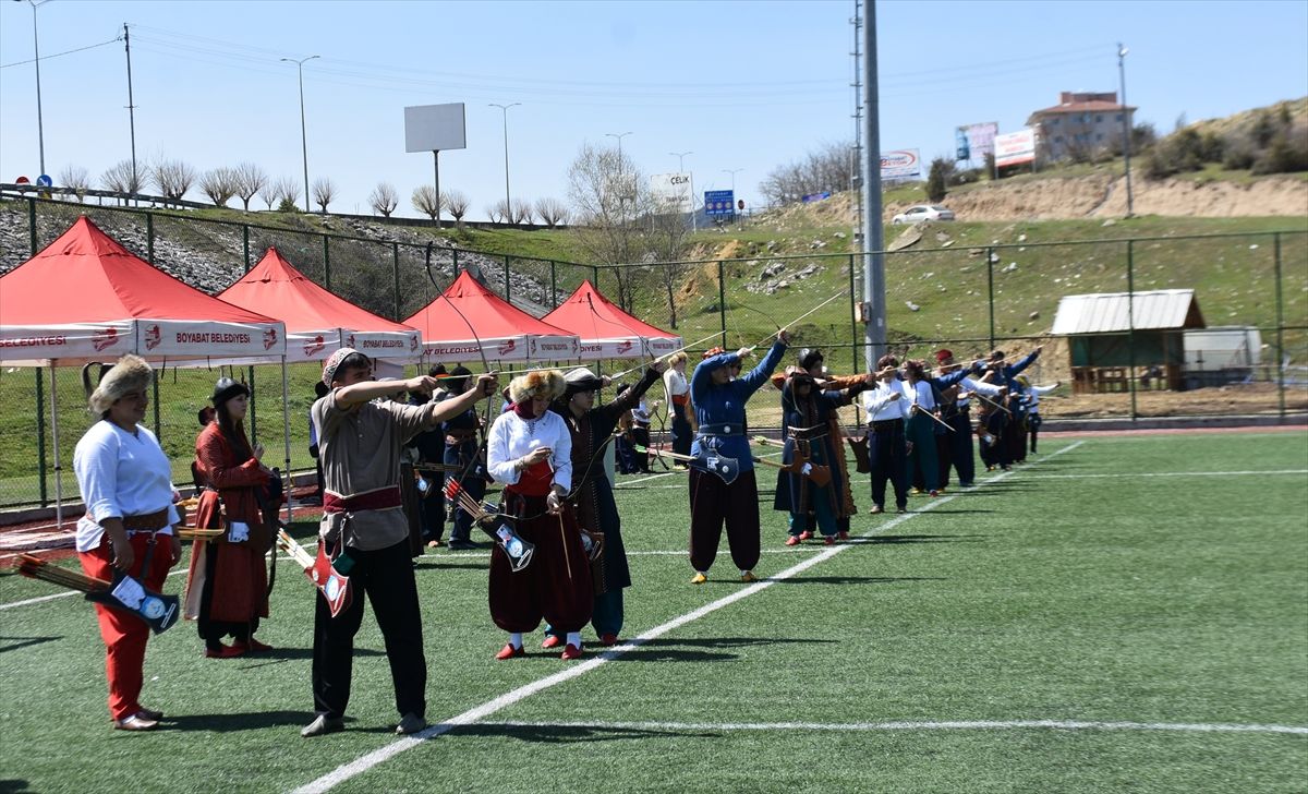 Boyabat\'ta Geleneksel Okçuluk Müsabakaları