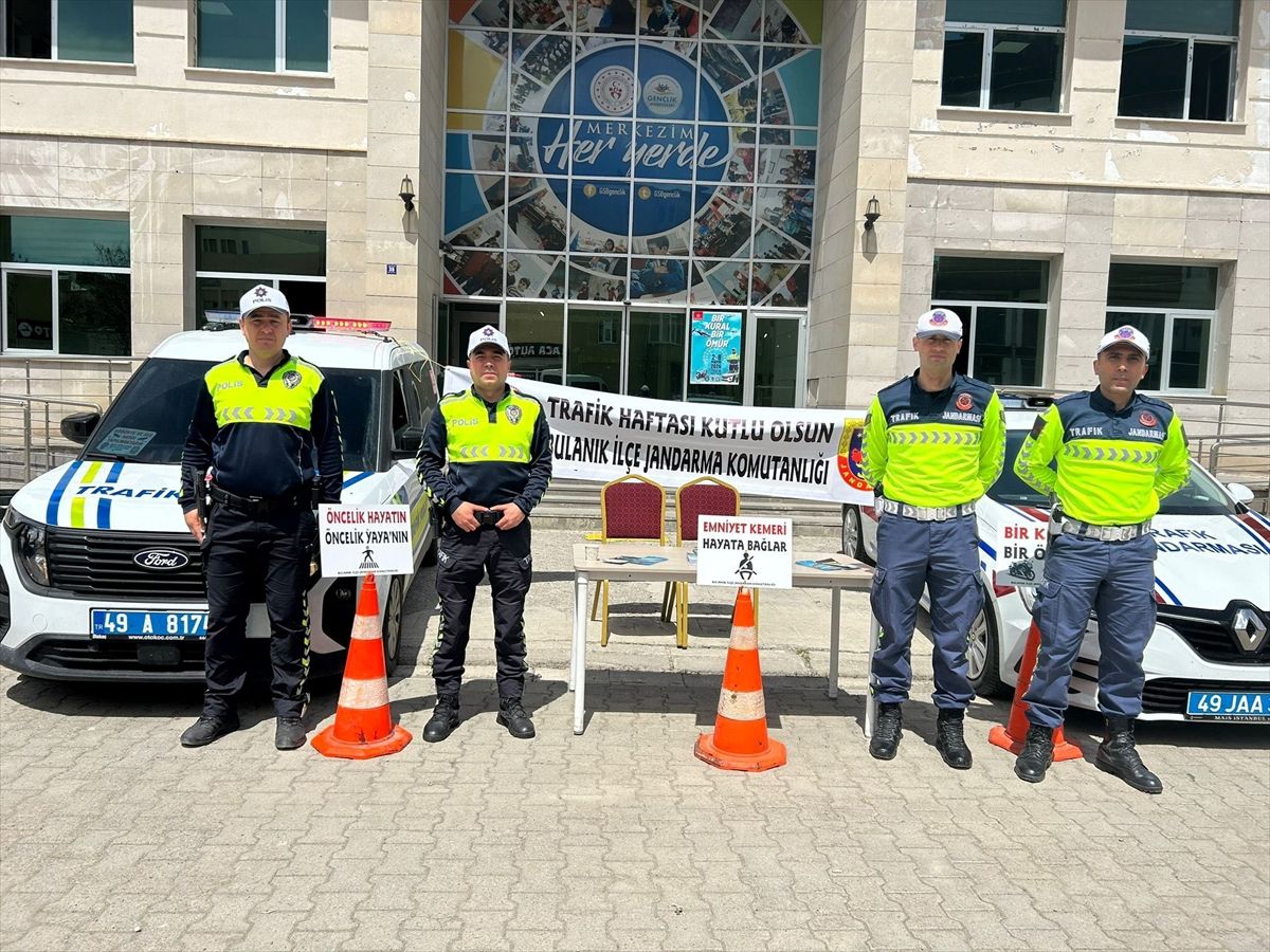 Muş\'ta Trafik Haftası Etkinliği