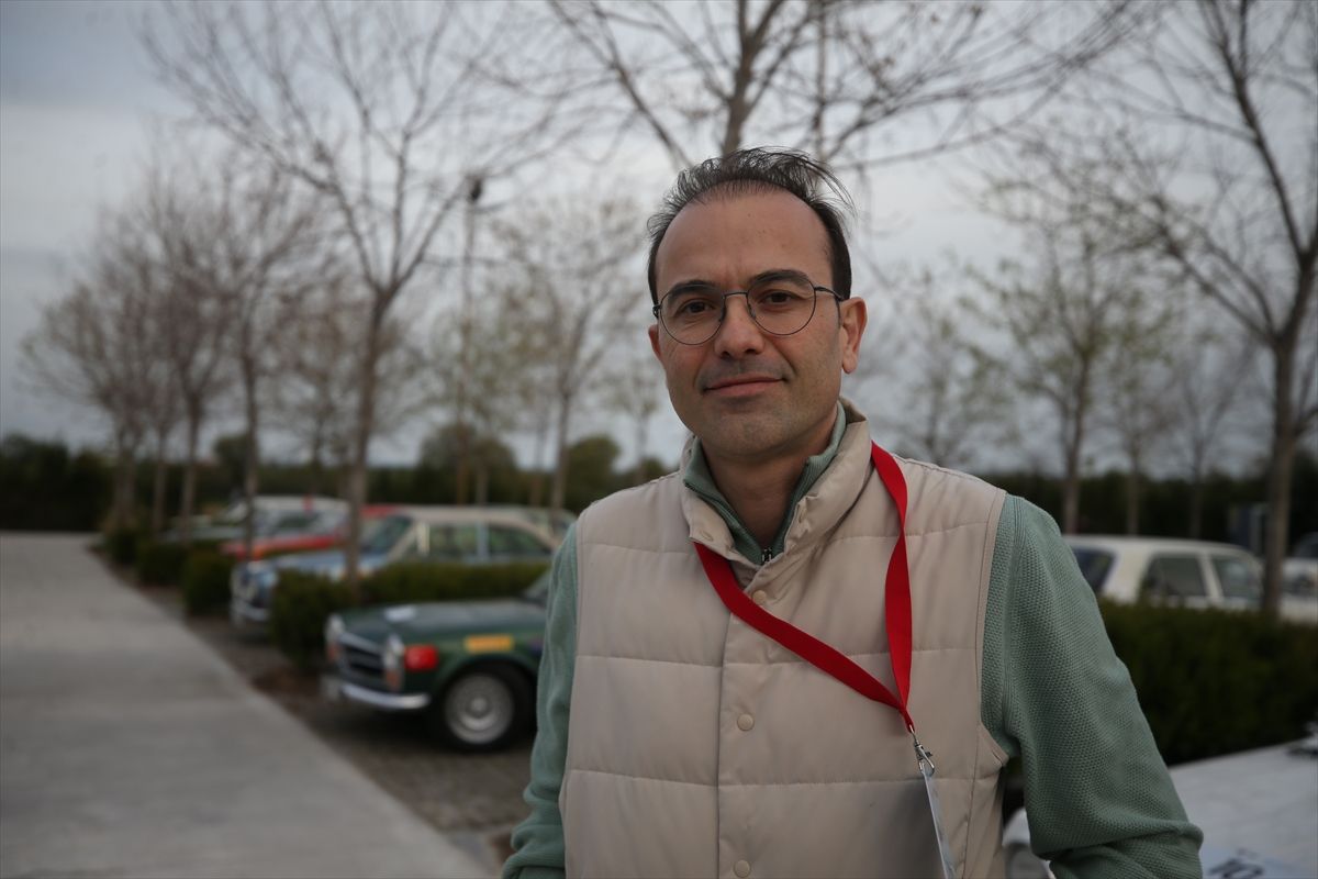 Çanakkale\'de Klasik Otomobil Kulübü "Bahar Rallisi" düzenledi