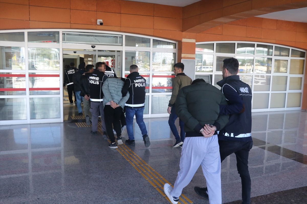 Çankırı\'da Uyuşturucu Operasyonu: 9 Tutuklama