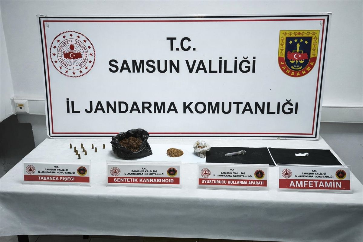 Samsun\'da Uyuşturucu Operasyonu: 2 Gözaltı