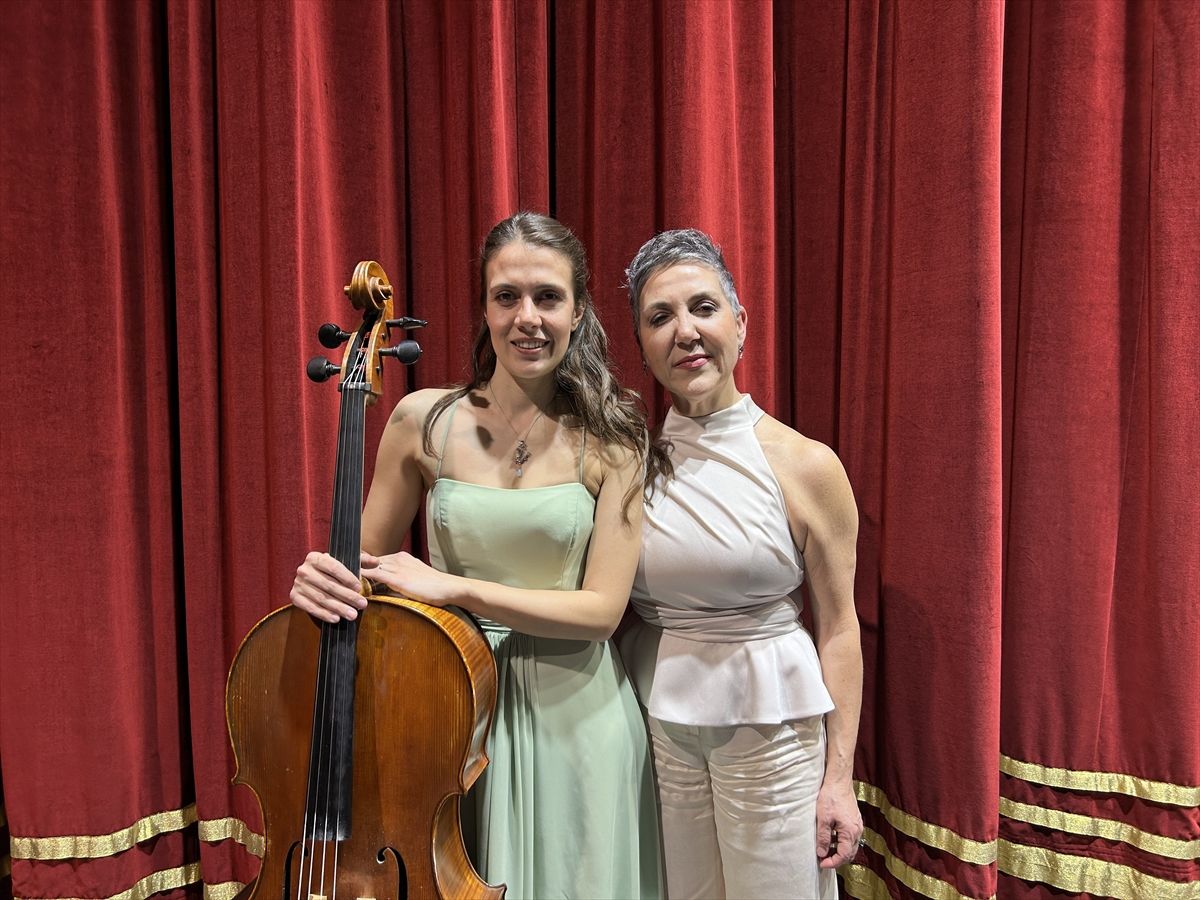 Selin Nardemir Önertürk ve Zümrüt Alieva\'nın Yeni Albüm Lansmanı