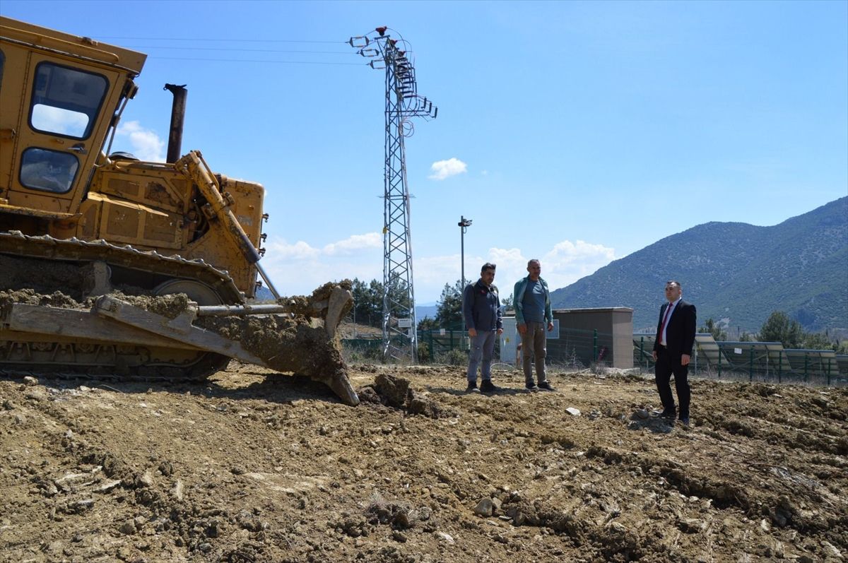 Çeltikçi\'de Pazar Yeri Projesi Başladı