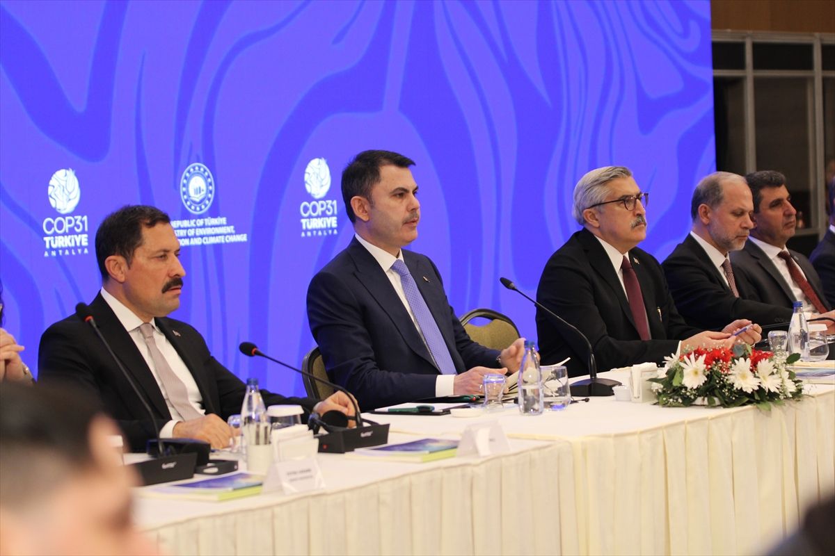 Çevre, Şehircilik ve İklim Değişikliği Bakanı Kurum, Hatay\'da yabancı basın mensuplarıyla buluştu Açıklaması