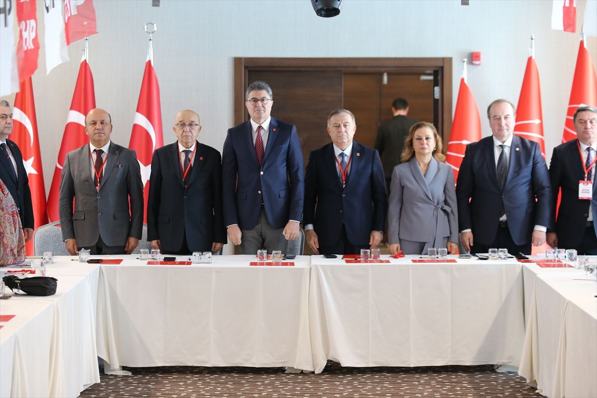 CHP\'den Erken Seçim Vurgusu