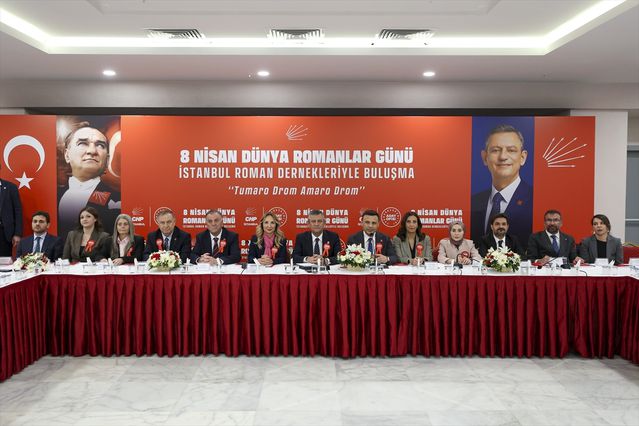 Özgür Özel’den Ateşkes ve Romanlar İçin Mesajlar