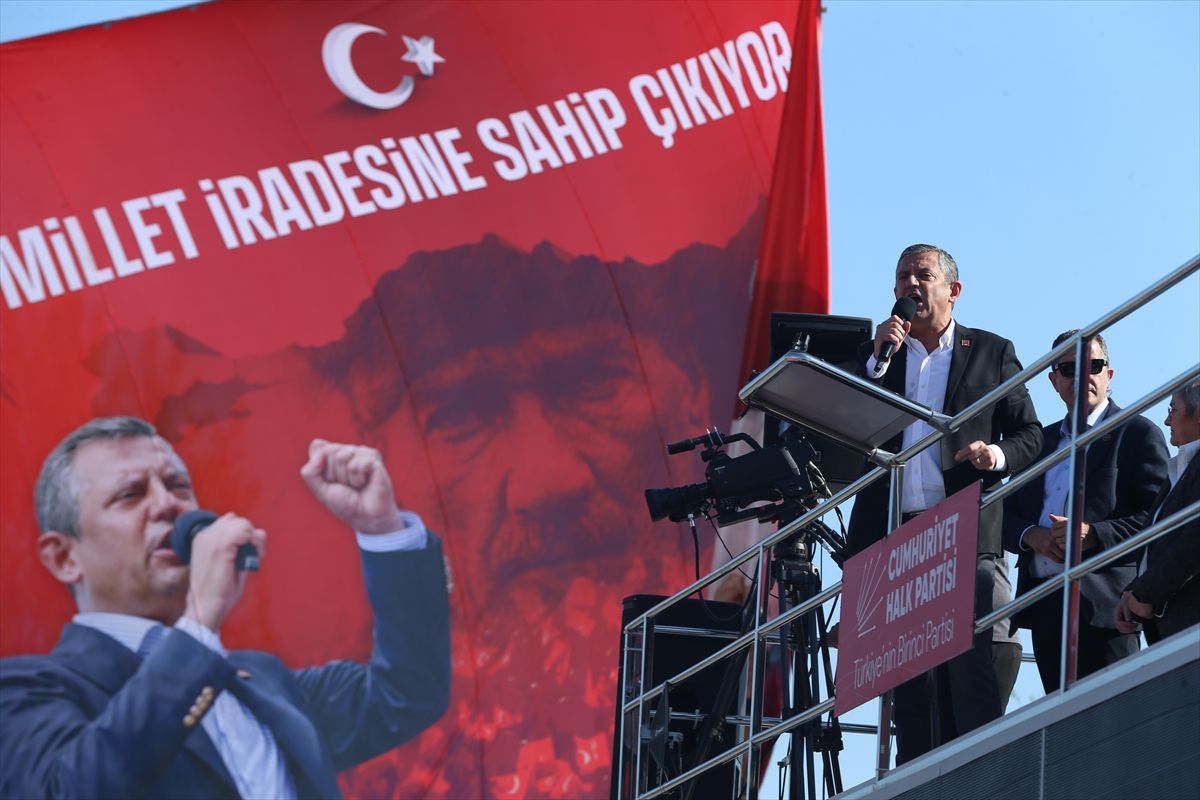 CHP Genel Başkanı Özel, partisinin Sakarya mitinginde konuştu Açıklaması