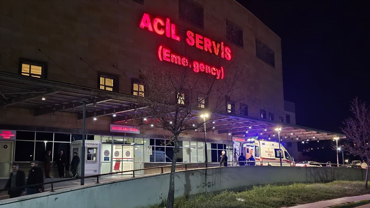 Çorum\'da Kavga: 1 Bıçakla Yaralandı