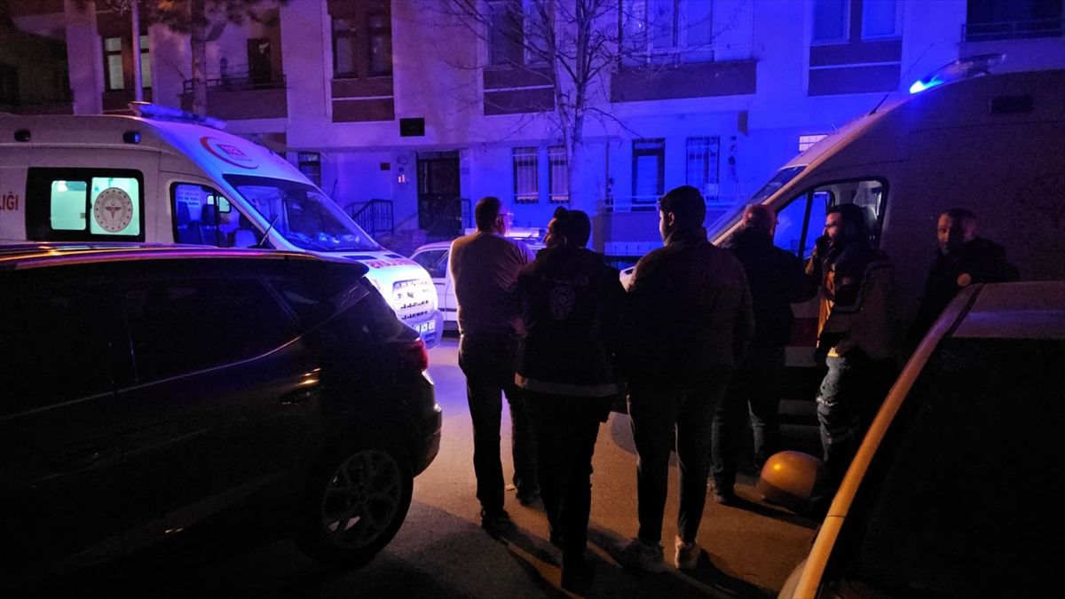 Çorum\'da Gürültü Kavgası: 3 Yaralı