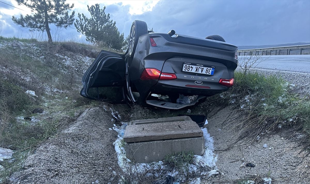 Çorum\'da Trafik Kazası: 1 Ölü, 3 Yaralı