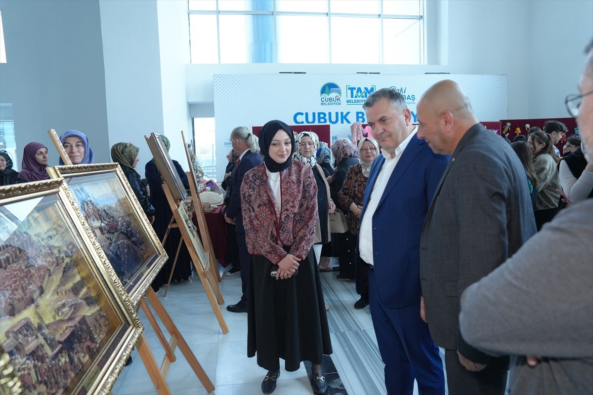 Çubuk\'ta 50. Yıl Sanat Sergisi Açıldı