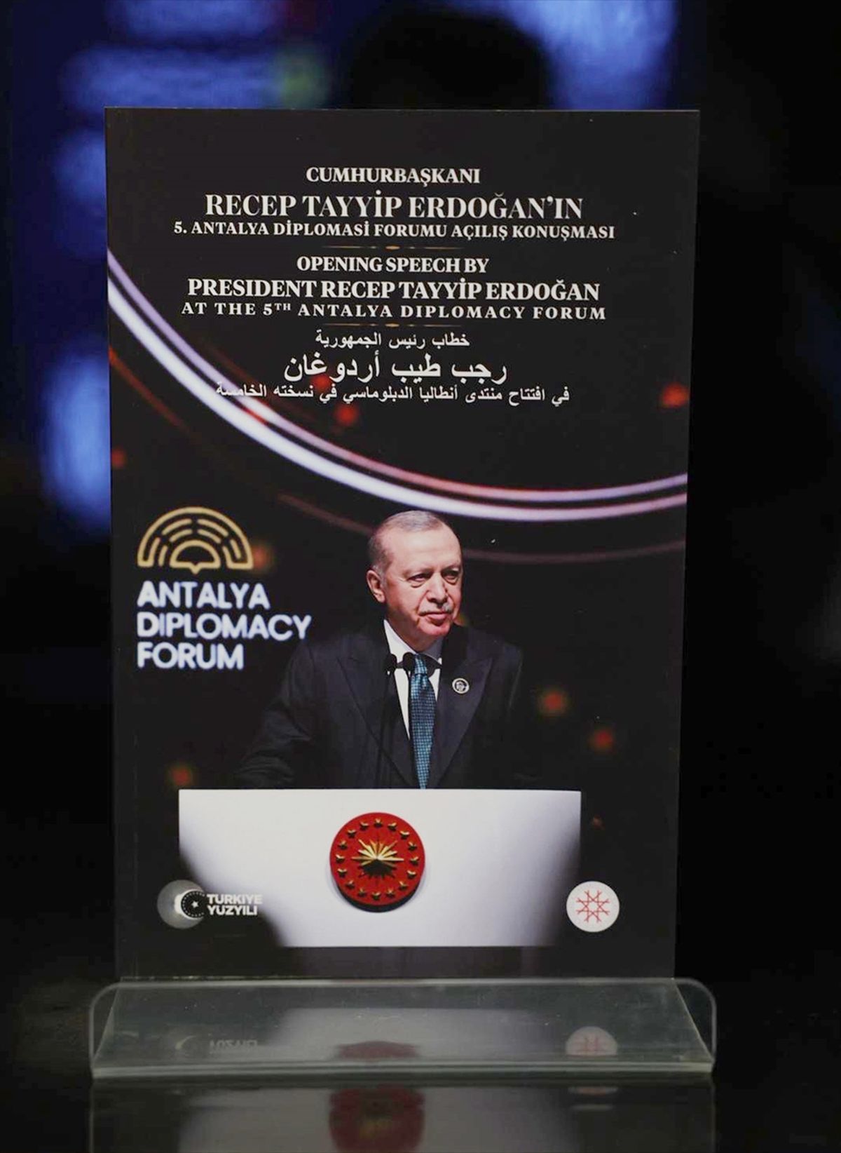 Cumhurbaşkanı Erdoğan\'ın Antalya Diplomasi Forumu\'ndaki konuşması 3 dilde kitaplaştırıldı