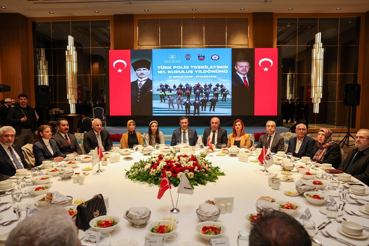 Cumhurbaşkanı Yardımcısı Yılmaz, Diyarbakır\'da Türk Polis Teşkilatının 181. Kuruluş Yıl Dönümü Programı\'na katıldı Açıklaması