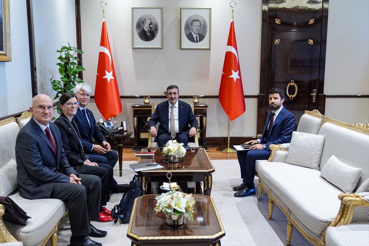 Yılmaz, İsviçre Büyükelçisi\'ni kabul etti
