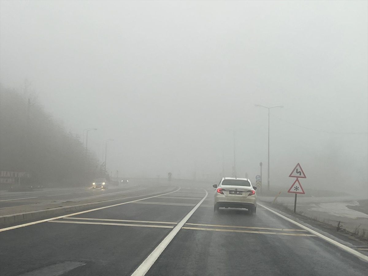 Bolu Dağı\'nda Sis Etkisi