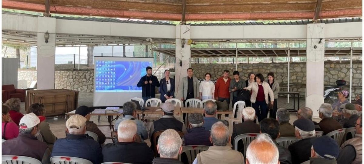 Datça\'da Çiftçilere Bilgilendirme Toplantısı