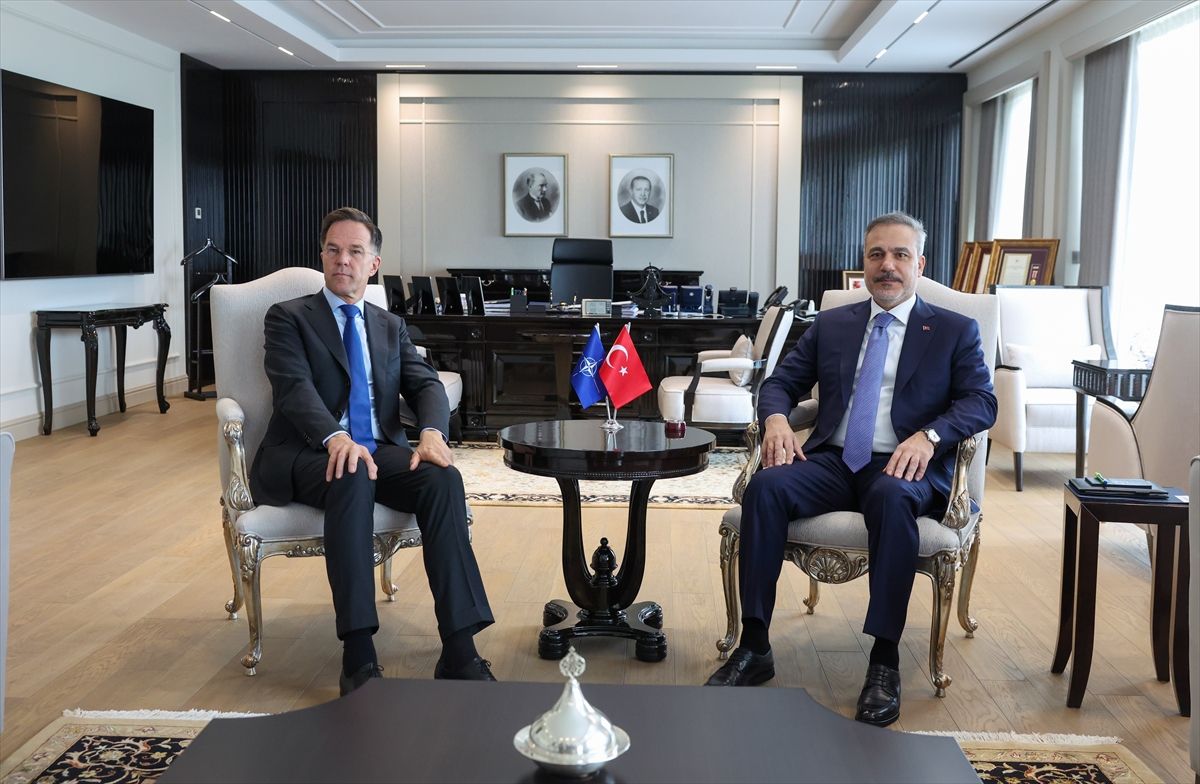 Fidan ile Rutte Ankara\'da Buluştu