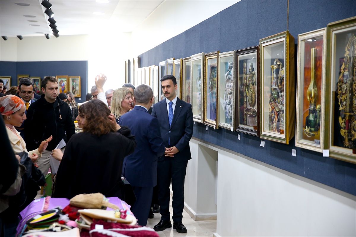 Diyarbakır\'da Sanatla Umut Sergisi