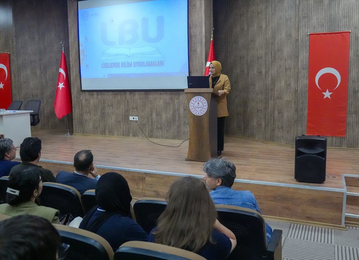 Diyarbakır\'da Bilim Uygulamaları Sergisi Açıldı